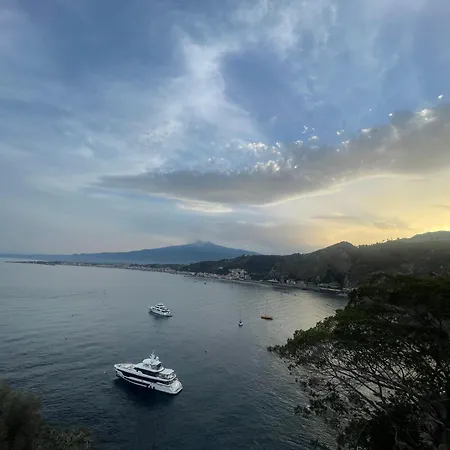 Maridda-experience Rooms- 4* Giardini-Naxos